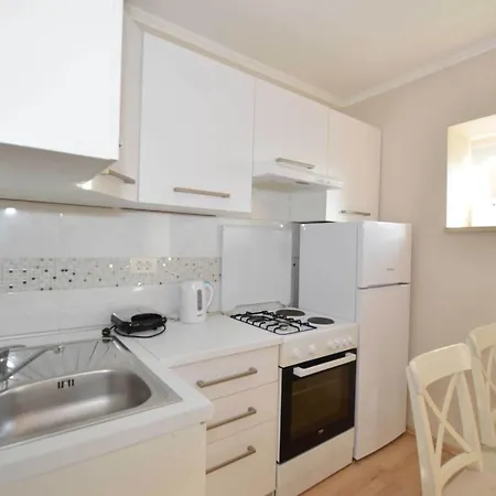 Classy And Modern Old Town Quarter - One Bedroom With Sea View *