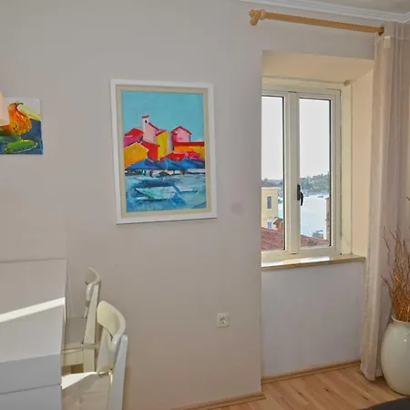Classy And Modern Old Town Quarter - One Bedroom With Sea View Appartement Rovinj