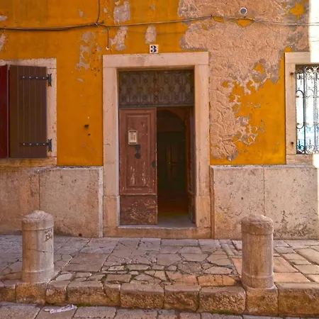 Classy And Modern Old Town Quarter - One Bedroom With Sea View Appartement *